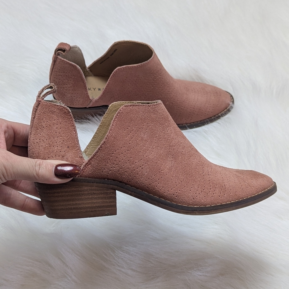 Women's Lucky Brand Pink Ankle Boots Size 6